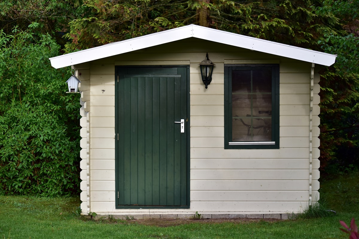 Medium shed