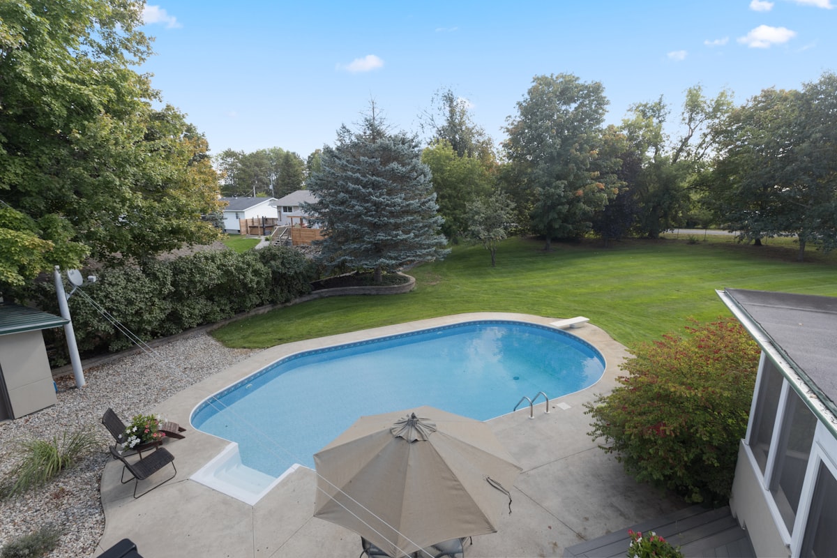 Lap pool
